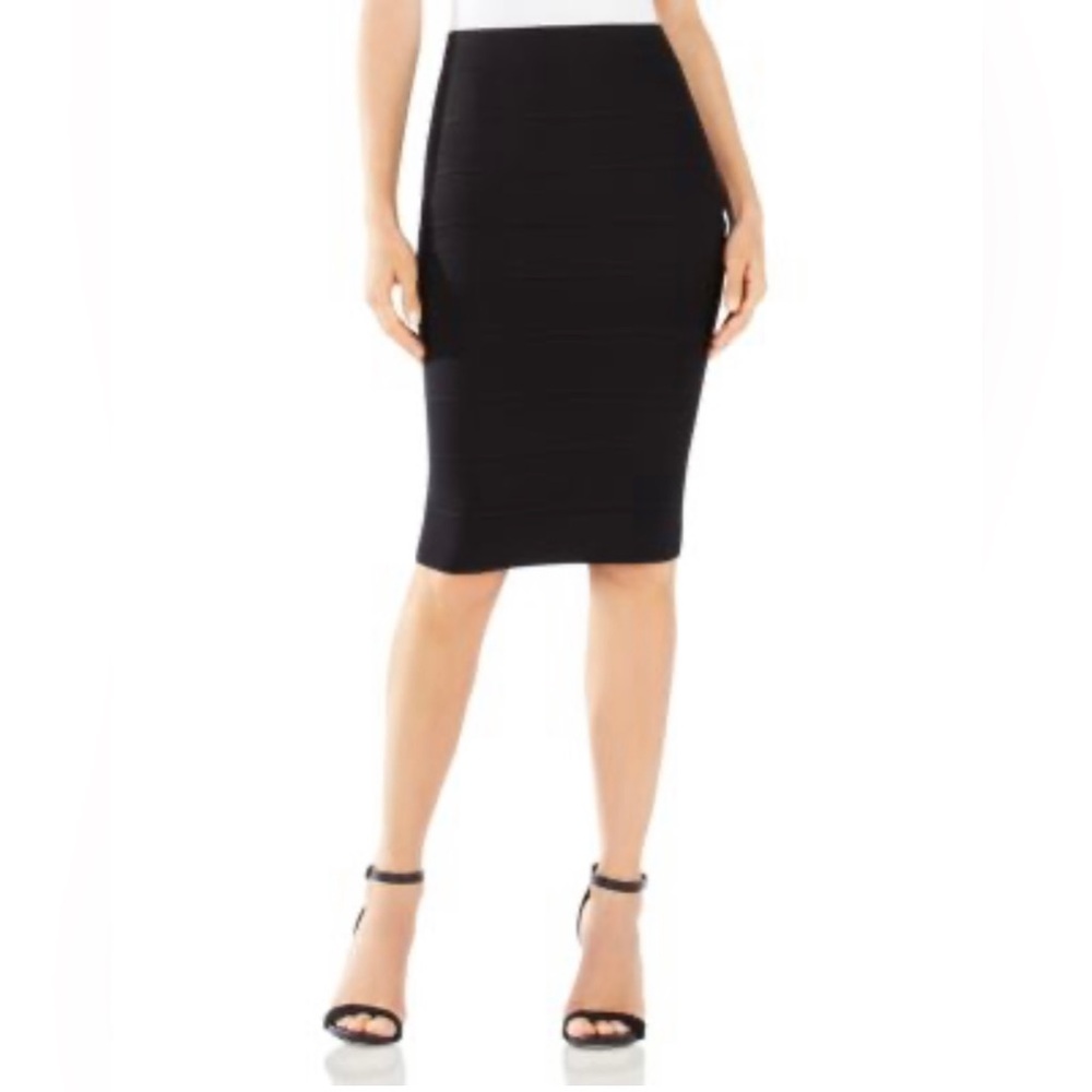 BCBGMAXAZRIA Leger Knit Bandage BodyCon Style  Skirt Size S/M